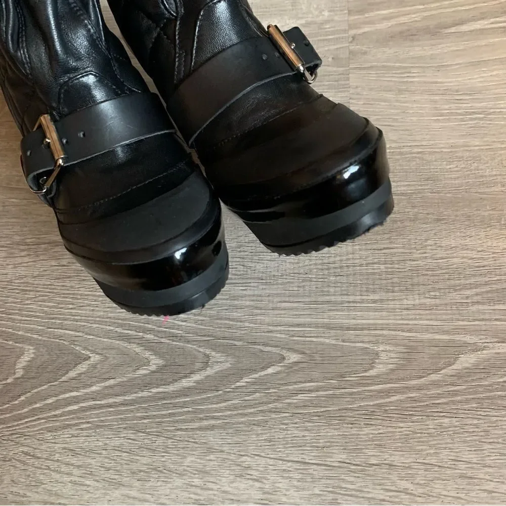 Burberry Black Quilted Patent Platform Ankle Boots with Buckles - Picture 11 of 16